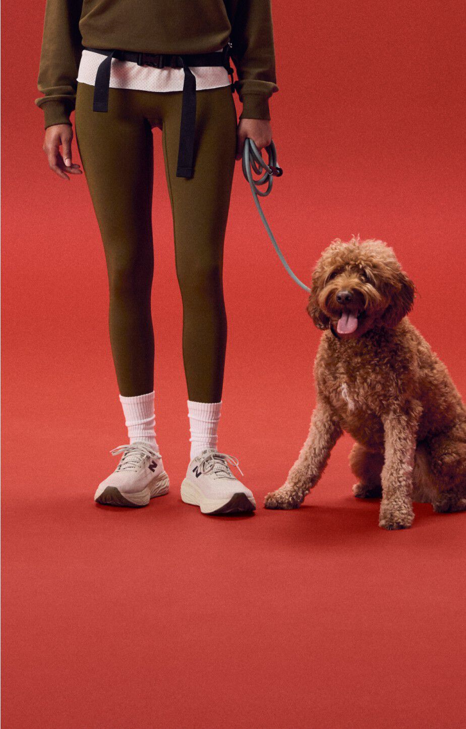 Woman wearing new balance 1080s