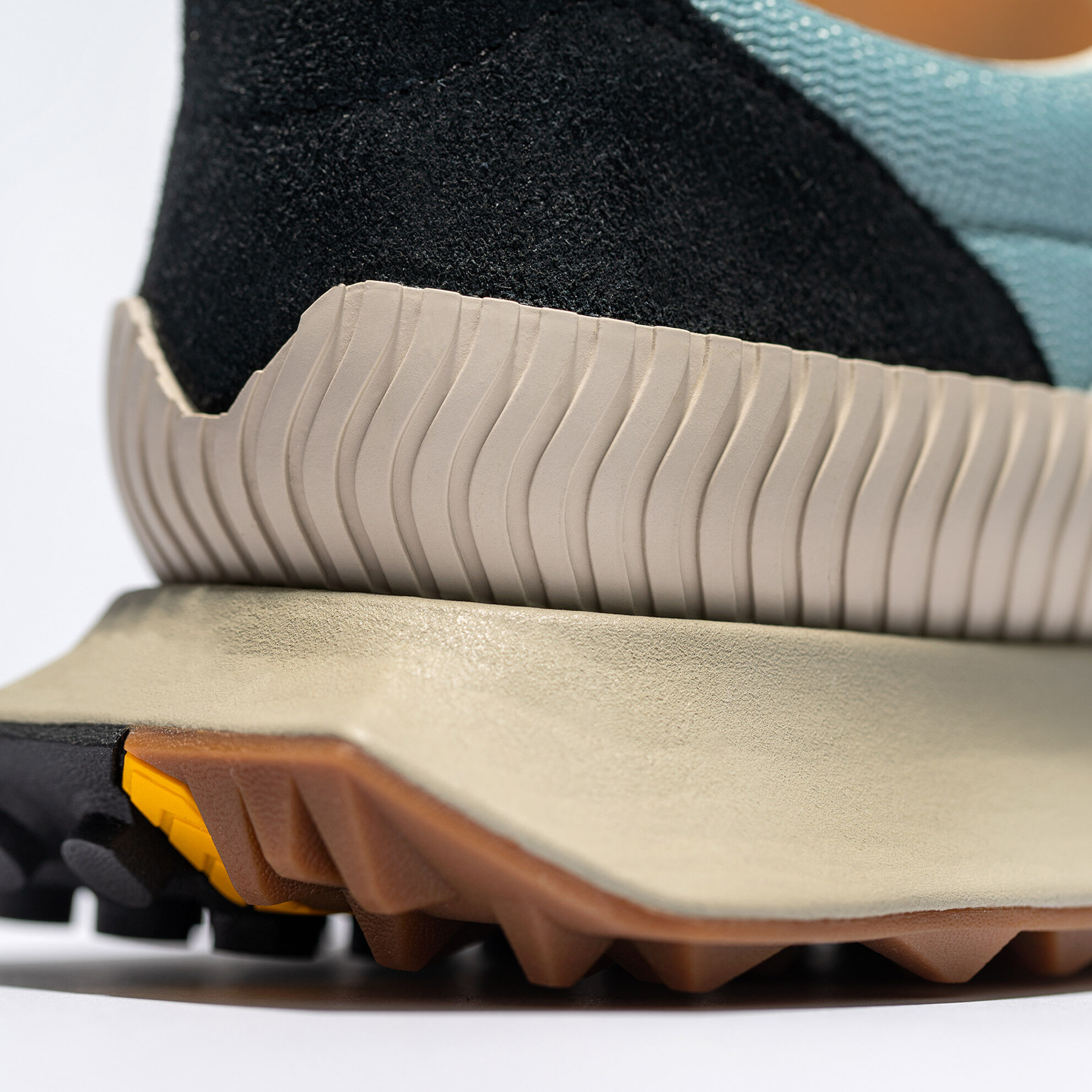 620 70s running new balance online
